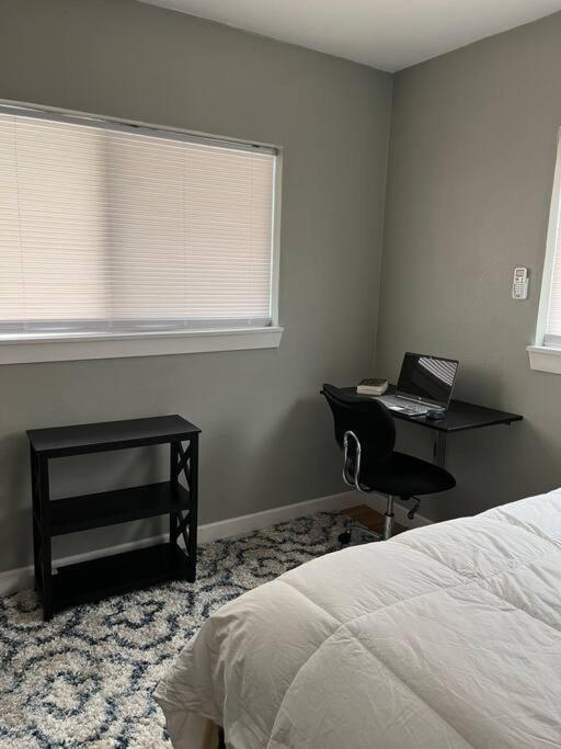 Comfortable Suite With Private Entrance & Private Bathroom Ел Пасо Екстериор снимка